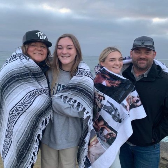 Meet your Posher, Shelly - Picture 1 of 1